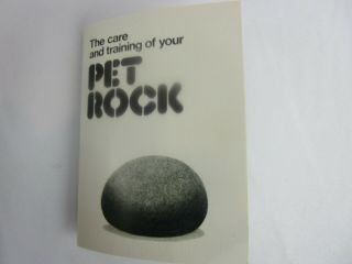 Pet Rock w/ Box and Instructions,  1975 Rock Bottom Productions,  Vintage 4