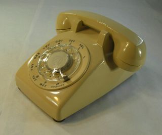 Vintage Western Electric Rotary Dial Desk Phone Telephone 500dm Beige