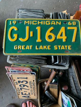 Michigan License Plate.  Great Lake State.  1968.  Gj - 1647.