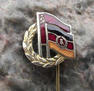 Antique East Germany Deutsch Soviet Ddr Friendship Gdr Flags Laurels Pin Badge