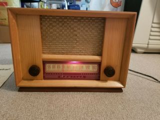 Antique Admiral 7t04 Tube Radio