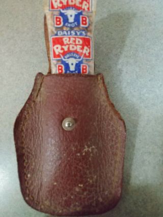 Vintage Daisy BB Gun Pouch and Red Ryder BB ' s 3