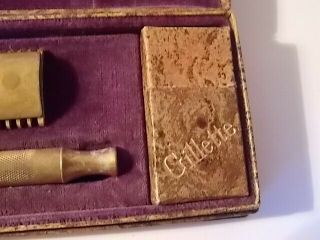 COLLECTABLE VINTAGE c 1930 ' s GILETTE 3 PIECE BRASS RAZOR IN LINED CASE 3