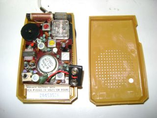 Vintage RCA transistor POCKET RADIO 4 