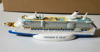 Freedom Of The Seas Cruise Ship Model - Royal Caribbean Cruise Lines