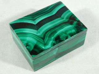 A Removable TOP on This Deep Green Colored MALACHITE Box The Congo 153gr e 3