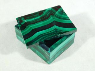 A Removable TOP on This Deep Green Colored MALACHITE Box The Congo 153gr e 5