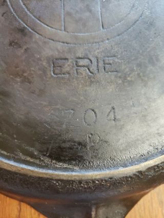 Vintage Griswold No.  8 Cast Iron Skillet Heat Ring,  Erie PA 704 p 2