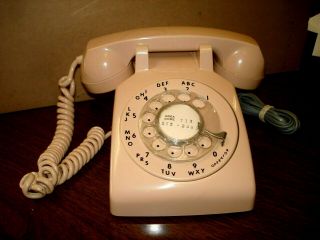 Vintage Itt Rotary Dial Desk Phone In Beige / Tan