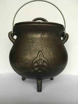 7.  5” Triquetra Cast Iron Ritual Cauldron Large Wiccan Pagan Witchcraft Altar $56