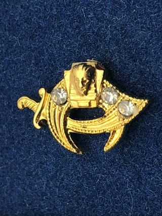 Nos 9/16 " Shriners Masonic Lapel Pin Rhinestones Gold Tone Scimitar Crescent B2