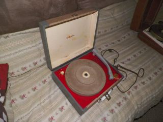 Vintage Silvertone 4 Speed Tube Record Player Model 9232 Phonograph FSH 3