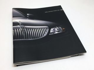 2004 Lincoln Town Car Brochure