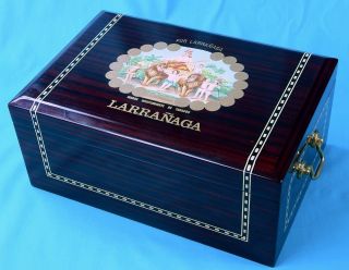 Larranaga Laquered Painted Wood Large Cigar Box Holder Case Humidor