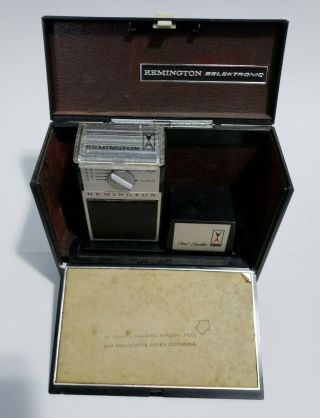 Vintage Remington Selektronic 500 Shaver Razor Electric Cordless Complete Case