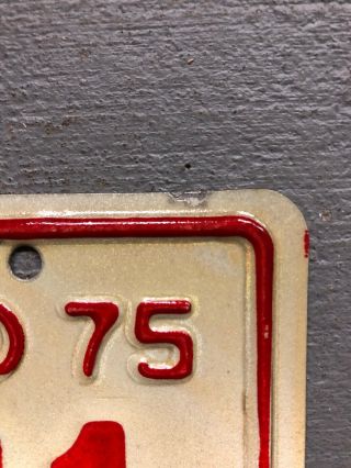 VINTAGE 1975 COLORADO MOTORCYCLE LICENSE PLATE WHITE/RED TT - 281 4
