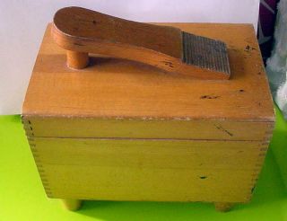 VINTAGE ESQUIRE WOODEN DeLUXE SHOE SHINE VALET/BOX - EMPTY - DOVETAILED 3