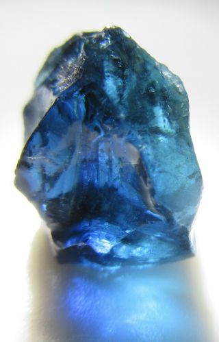 6.  10 Crt Sapphire Blue Tourmaline Facet Rough f19 2