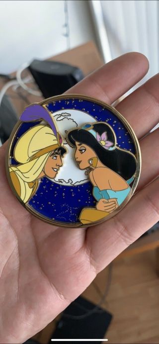 Aladin Dsf 25 Anniversary Pin Jasmine