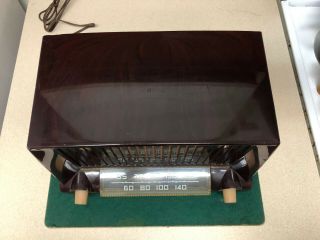 Vintage GE General Electric Model 404 Bakelite Tabletop Tube Radio - Well 2