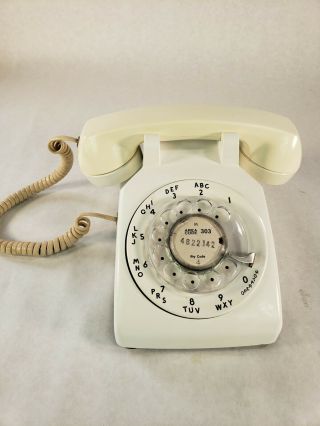 Vintage Bell Systems Rotary Dial Telephone Phone White Ring Western Elec
