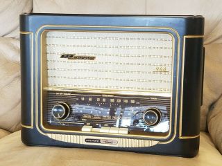 Grundig 960 Classic Radio Am Fm Sw Table Radio Anniversary Hi - Fi Pre - Owned