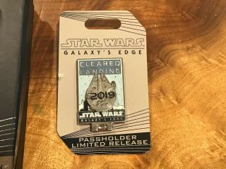 Disneyland Star Wars Galaxy ' s Edge Opening Day Pin Set Of 3 AP LR Jumbo LE 1000 4