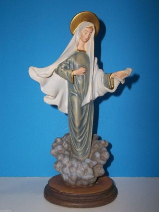 Vintage Italian Digiovanni Madonna Statue Our Lady Of Medjugorje Signed