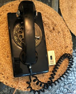 Vintage 1950s Itt Black Rotary Dial Wall Mount Telephone W/ Volume Increaser