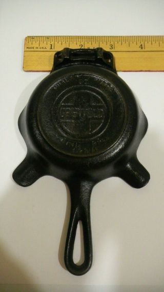 Vintage: Griswold Cast Iron Ashtray with Match Book Holder.  No.  570A 2