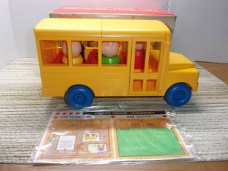 Tupperware Tuppertoys School Bus/classroom Toy Complete