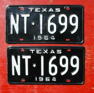 1964 Texas Pair Nt - 1699 License Plates