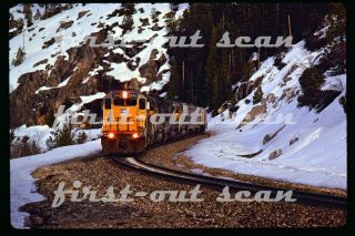 Slide - Union Pacific Up 5042 Action On Freight Yuba Pass Ca 1997