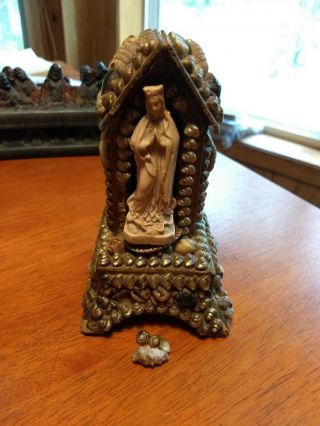 Vintage 5 1/2 " Seashell Shrine On Wood Religious Mary Kitsch Folk Art