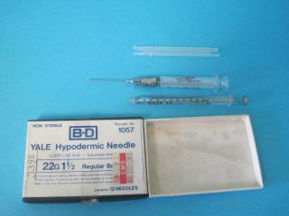 2 Glass Syringes Hamilton Microliter 710 100 μl 0.  10ml Multifit B - D 2cc Yale 22