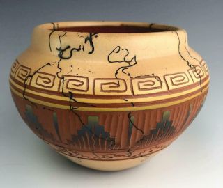 Signed Ronald Smith Navajo Native American Indian Art Pottery W Horse Hair Vase
