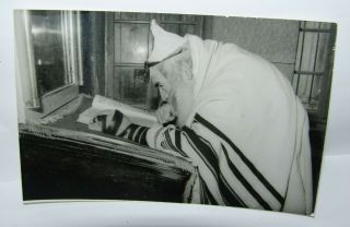 Jewish Judaica Rabbi Rebbe אדמור Synagogue Prayer Tefillin Photo