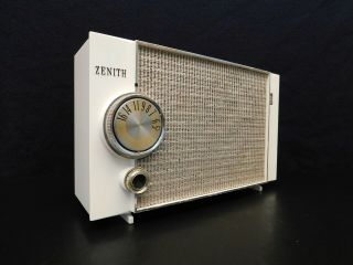 Vintage 60s Old Zenith Mid Century Atomic Antique Unique Facade Radio