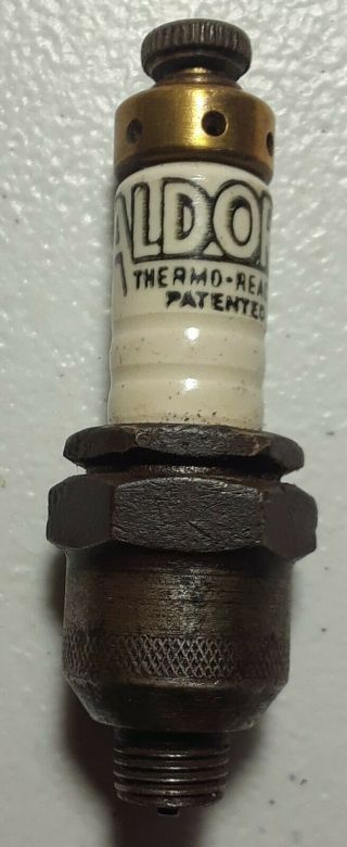 Antique Aldor Thermo - Reactor Brand Spark Plug