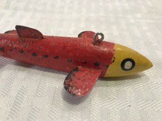 TG158 Vtg Fishing Fish Ice Spearing Decoy Minnow Wood Lead Hand Made Red Glitter 5