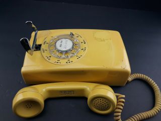 Vintage 1978 Western Electric Bell System 554 Rotary Wall Phone Yellow
