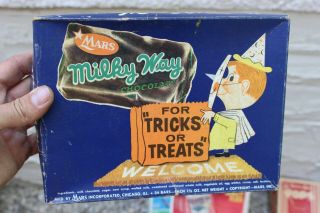 Vintage Mars Milky Way Halloween Candy Bar Box Gorilla Mask