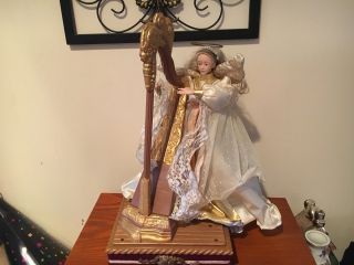 Holiday Creations Musical Angel Playing Harpe