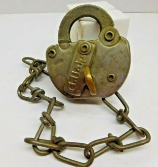 VINTAGE ADLAKE RDG & CO.  RAILROAD SECURITY LOCK WITH BRASS & SHORT CHAIN 3