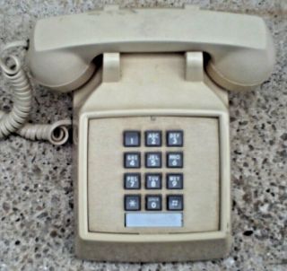 Vintage Telephone Itt Push Button Touch - Tone Beige Desk Phone @@