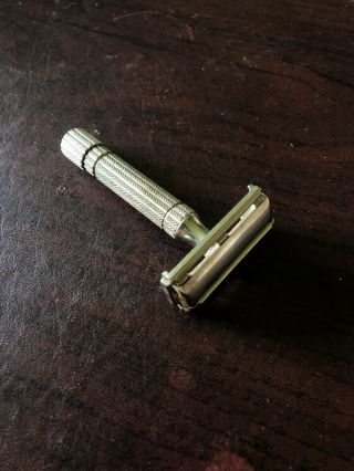 Gillette Vintage Razor Shaver Made In Usa Twist Open Top Mens Grooming
