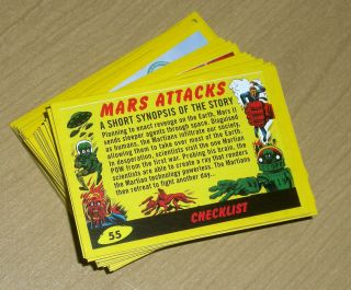 2017 Topps Mars Attacks Revenge Complete Yellow 110 - Card Set Base,  Pencil /199