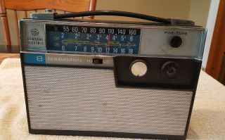 Vintage General Electric 3 Band Am/ Sw1/sw2 - Rare - - 8 Transistor