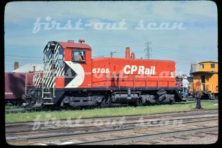 Slide - Canadian Pacific Cp 6705 Cab - End View Windsor On 1977