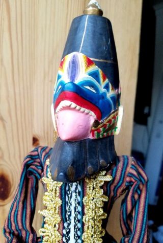WAYANG GOLEK THREE DIMENSIONAL WOODEN ROD PUPPET.  FEZ HAT,  TWO FACE COLORFUL. 5